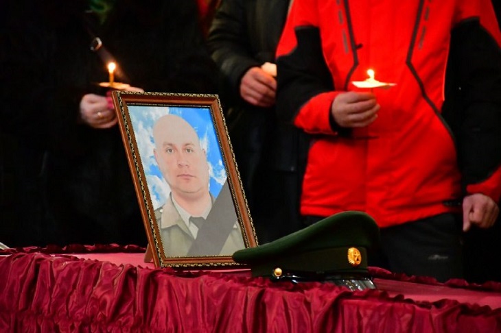В Братске простились с погибшим на Украине Александром Чурбаковым