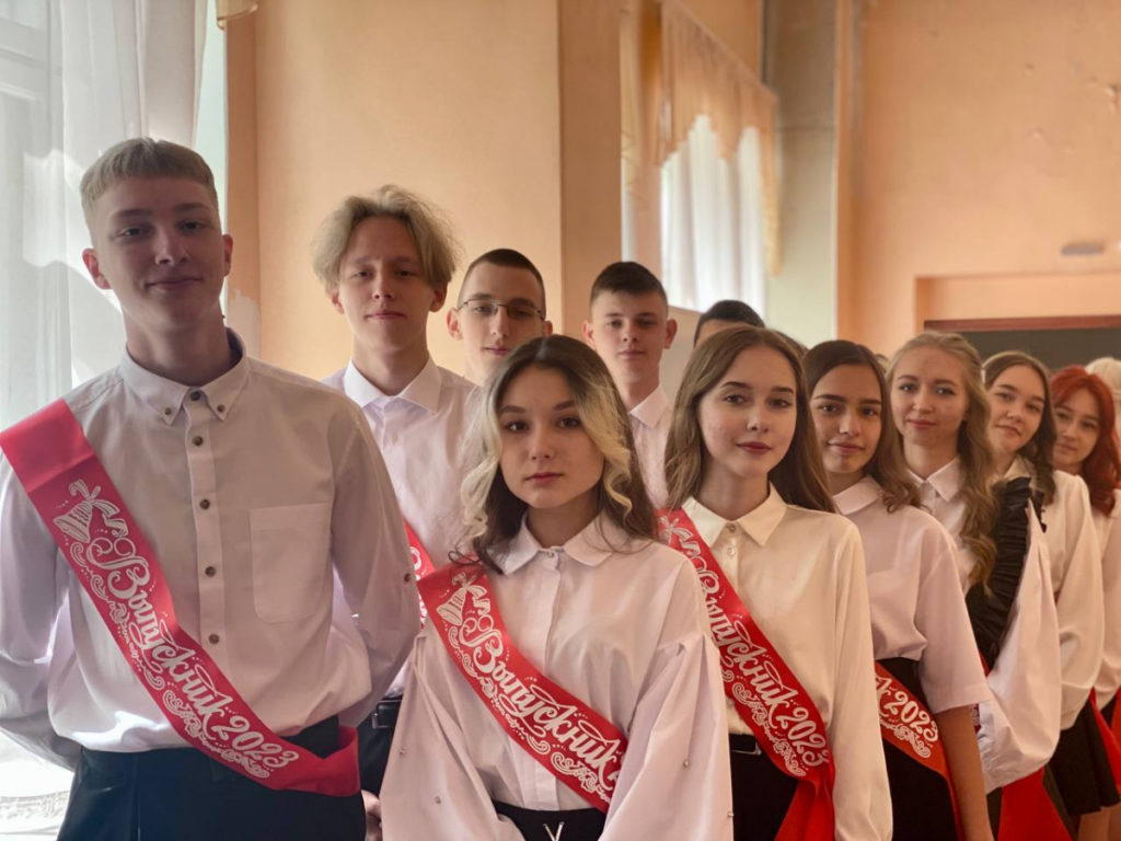 В Ангарском округе почти 4 тысячи выпускников 9 и 11 классов