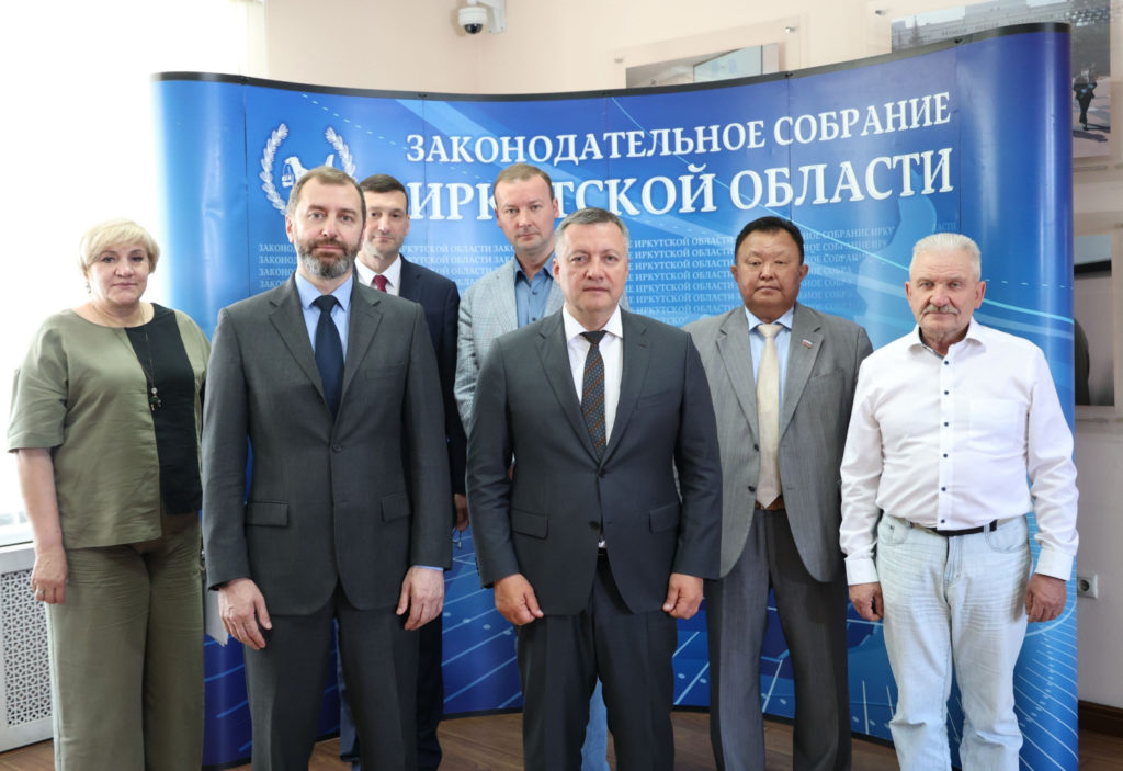 Участникам СВО вновь будут выплачивать единовременную выплату 200 тысяч рублей Участникам СВО вновь будут выплачивать единовременную выплату 200 тысяч рублей