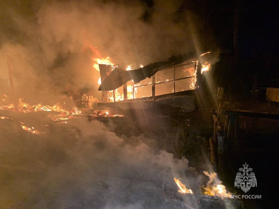 На пожаре в ангарском садоводстве погиб мужчина