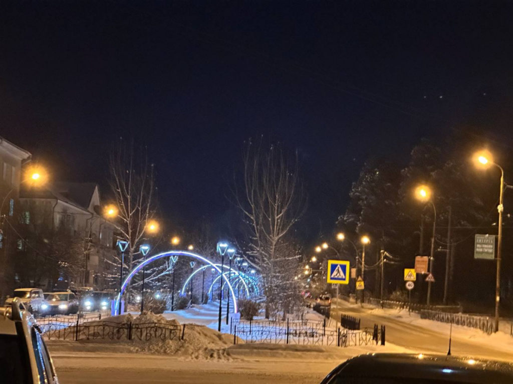 Ангарск украсили к новогодним праздникам