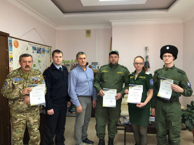 В Ангарском округе награждены 5 местных жителей за помощь полиции